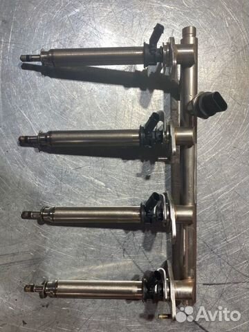 Топливная рампа Mercedes C-Class W205 M274 2.0