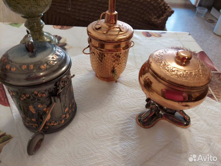 Вазы,баночки для чая,чайники,брошки