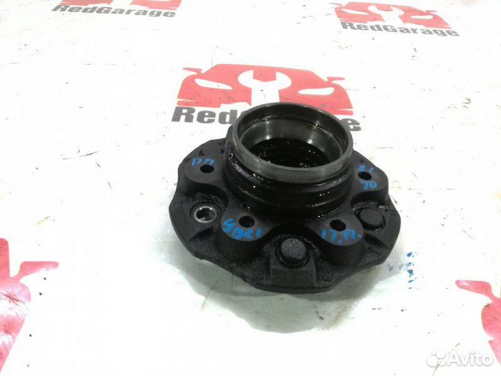 Ступица передняя Nissan Pathfinder YD21 VG30E 1994