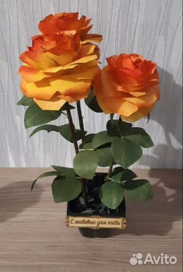 Розы из дерева