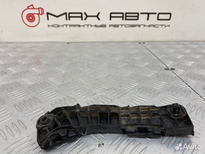 Б/У крепление бампера (кронштейн) передний левый