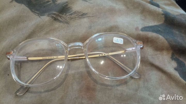Очки -0.5 -0.75