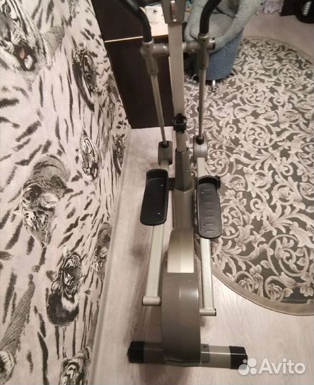 Эллиптический тренажер torneo