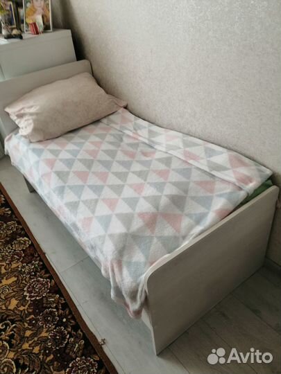 Две детские кровати