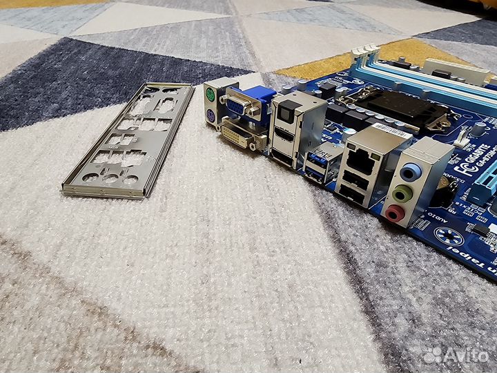 Плата Gigabyte s1155 GA-B75M-D3P