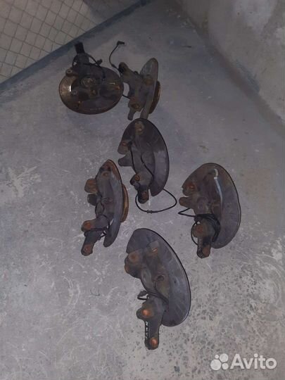 Передная ступица до рест. на мерседес 639