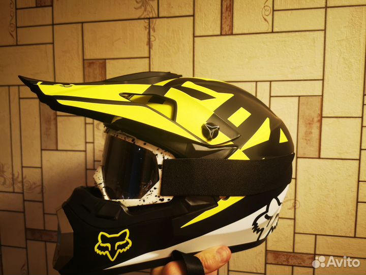 Мотоциклетный шлем новый