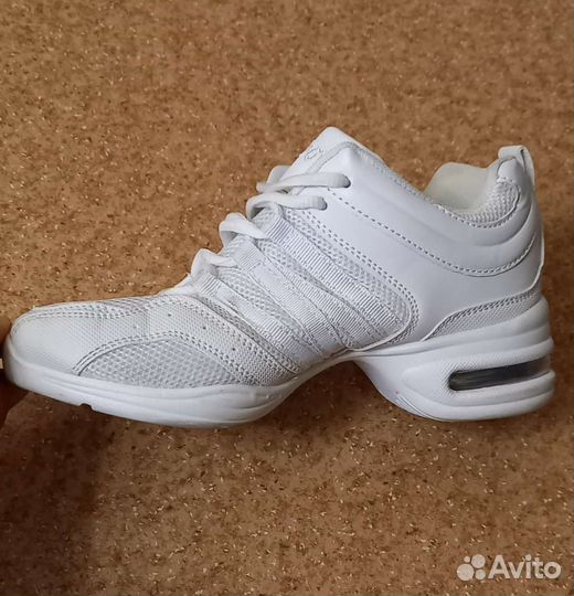 Обувь (кроссовки) для танцев. Джазовики