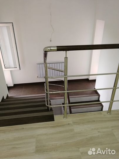 Перила на лестницу / Ограждения от производителя