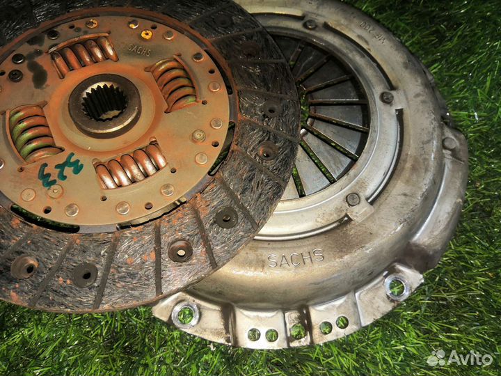 Комплект сцепления Mazda 323 F (BA) 1.5 МКПП