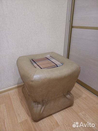 Пуфик в прихожую