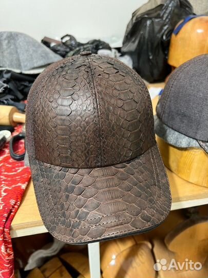 Бейсболки Питон, Кепки Питон