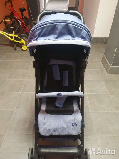 Прогулочная коляска