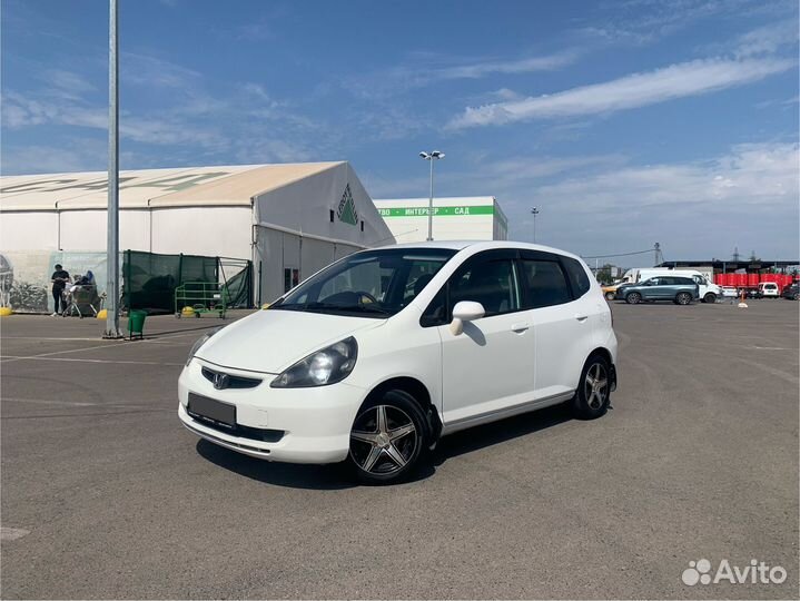 Honda Fit 1.3 CVT, 2003, 329 000 км