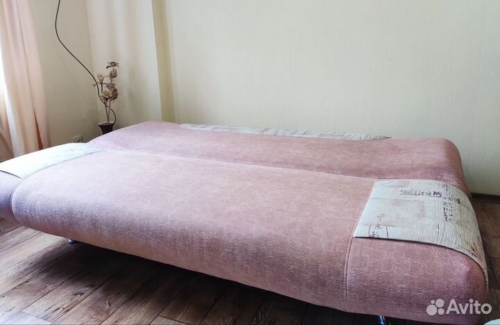 Диван книжка с нишей для белья