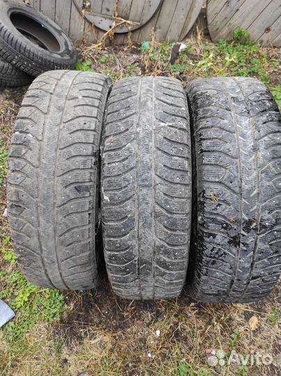 Bridgestone Ice Cruiser 7000 235/70 R16