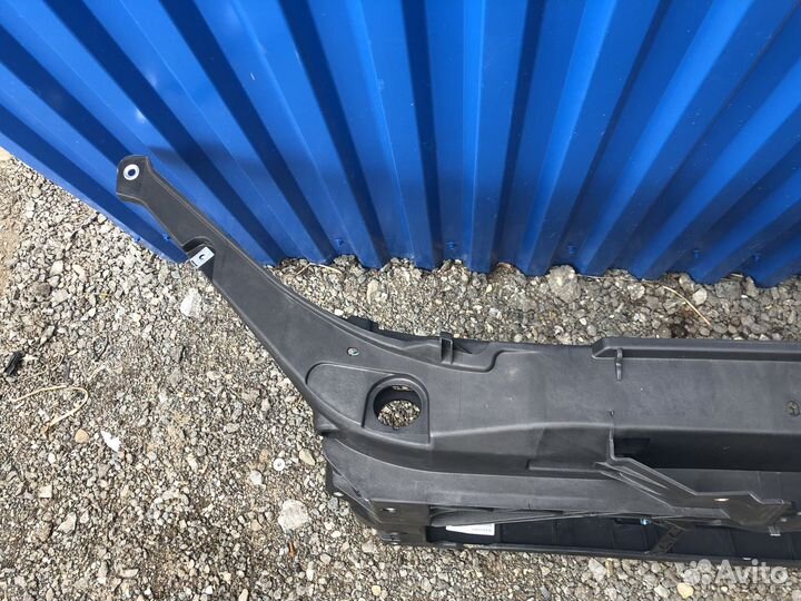 Телевизор передняя панель Мазда 3 бк хэтчбек