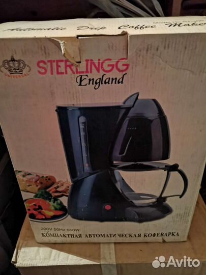 Кофеварка белая