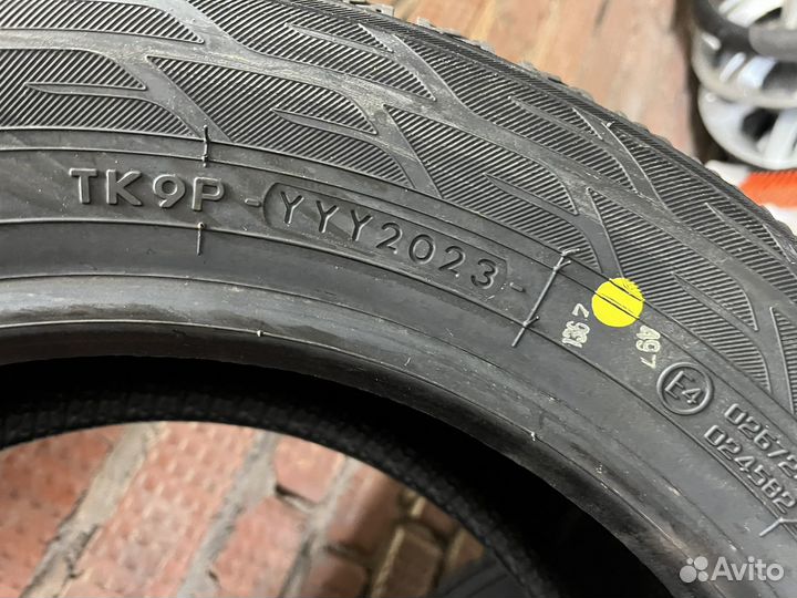 Yokohama Ice Guard Stud IG55 175/65 R14 86T