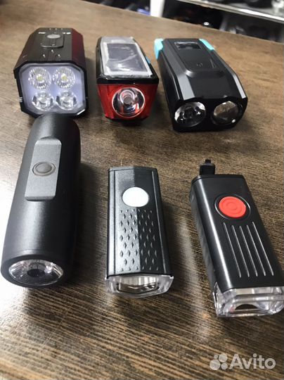 Фонарь передний