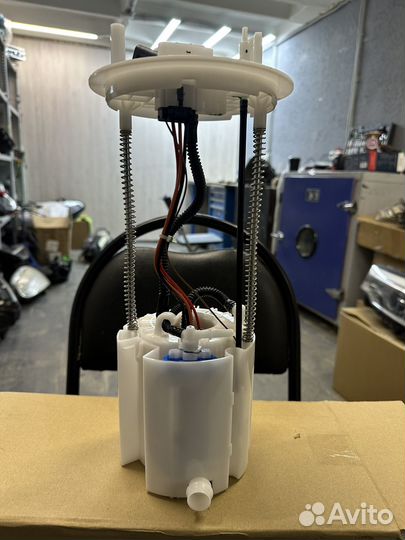 Бензонасос в сборе на Mercedes -Benz G463