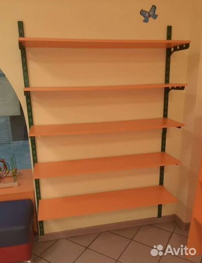 Полки для выставки и хранения