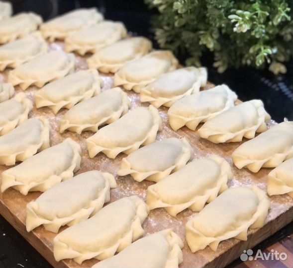 Пельмени домашние вареники, котлеты ручной лепки