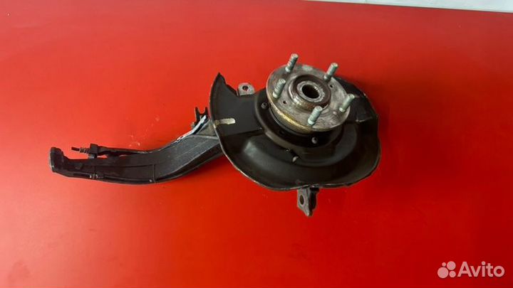 Ступица с кулаком в сборе передняя правая Honda