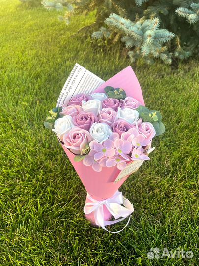 Букет из мыльных роз и цветов