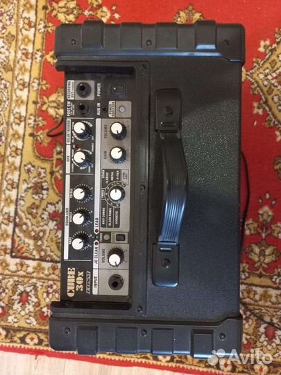 Комбоусилитель roland cube 30x