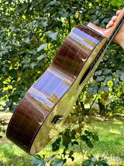 Классическая гитара kremona