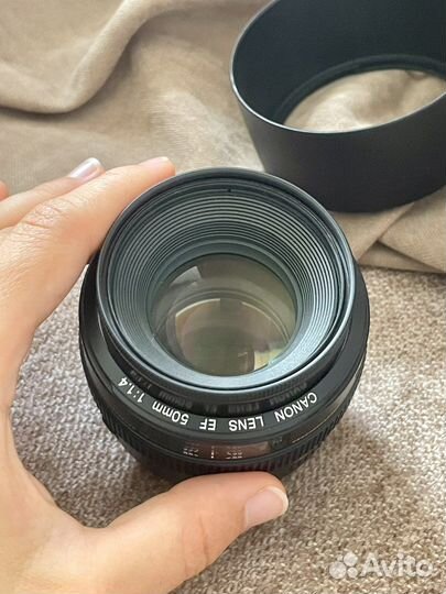 Объектив Canon 50mm f/1.4 USM