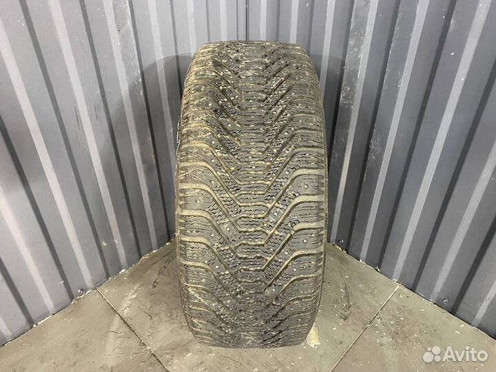 Goodyear UltraGrip 500 225/55 R17 94T