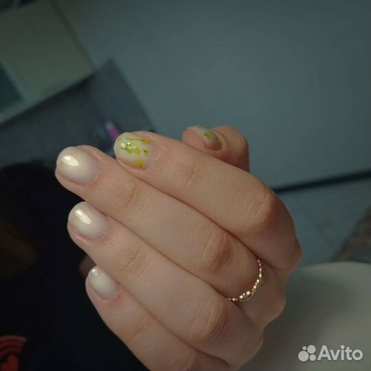 Маникюр /педикюр