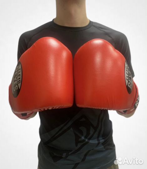 Боксерские перчатки Cleto Reyes Red