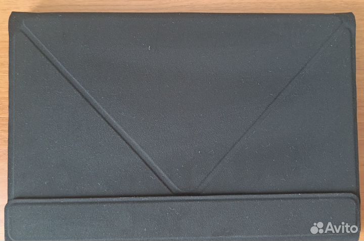 Планшет с клавиатурой Irbis 10.1