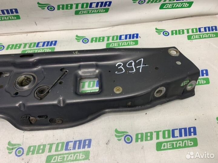 Планка радиаторов передняя Opel Zafira B минивэн