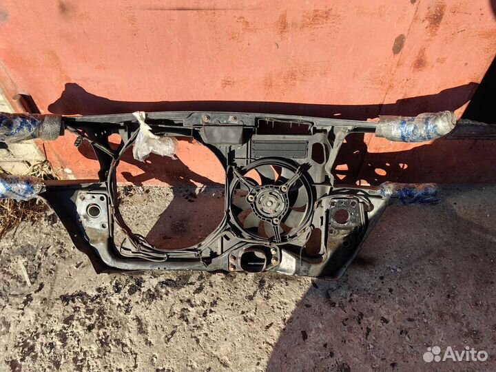 Передняя панель радиаторов Audi A6C5 2.5 TDI