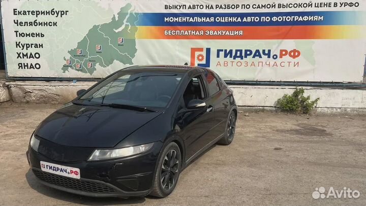 Ручка двери задней наружная левая Honda Civic (5D) 72680-SMG-E02