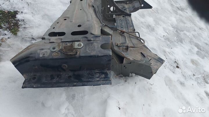 Четверть передняя правая Nissan Qashqai J10