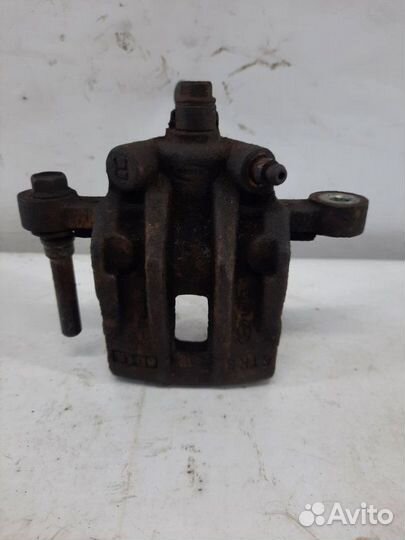 Суппорт тормозной задний правый Kia Rio хэтчбэк 5