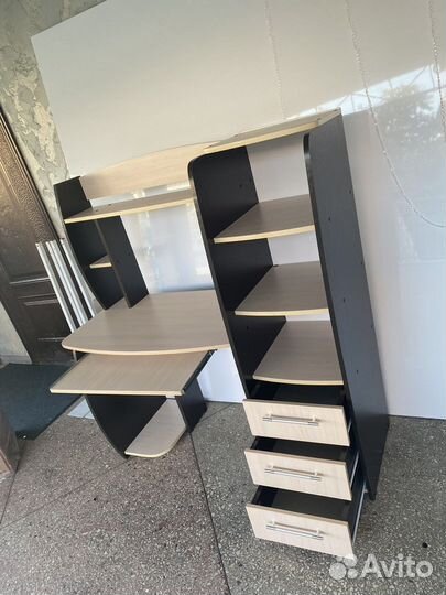 Письменный стол для школьника бу