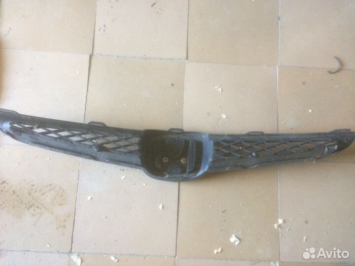 Решетка радиатора Honda fit