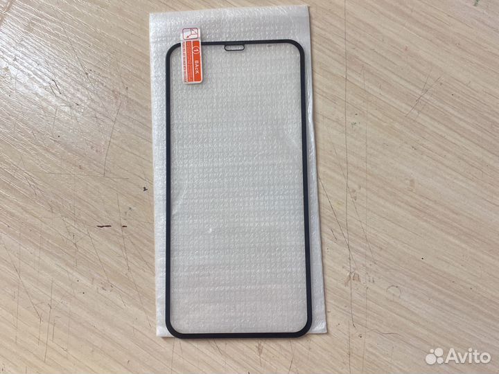 Защитное стекло iPhone 11