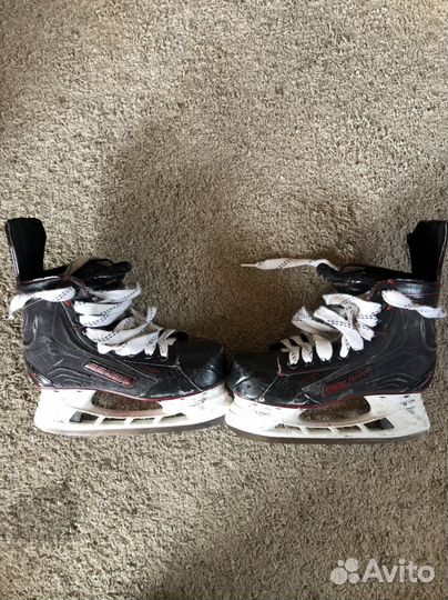 Продаю хоккейные коньки