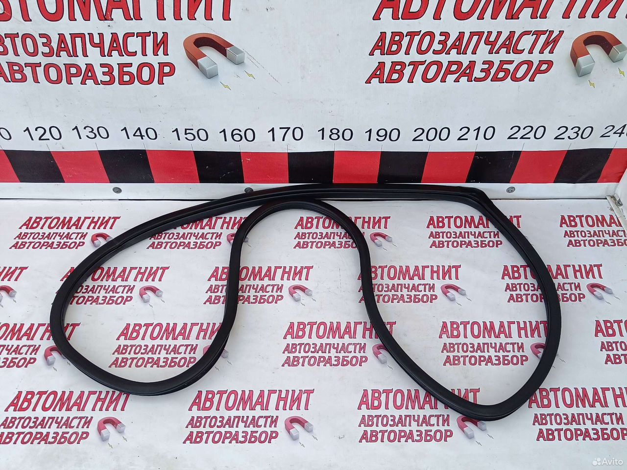 Уплотнитель двери задней левой Киа Соул 2 PS