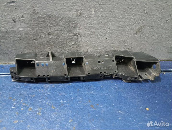 Крепление бампера переднее правое Subaru Xv GP