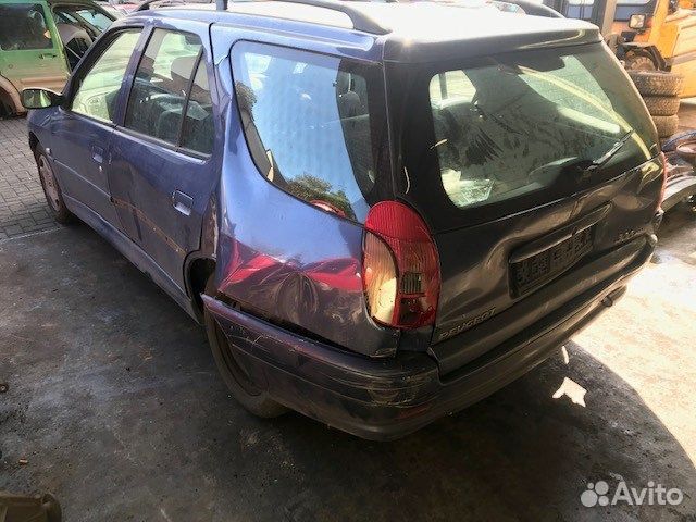 Разбор на запчасти Peugeot 306