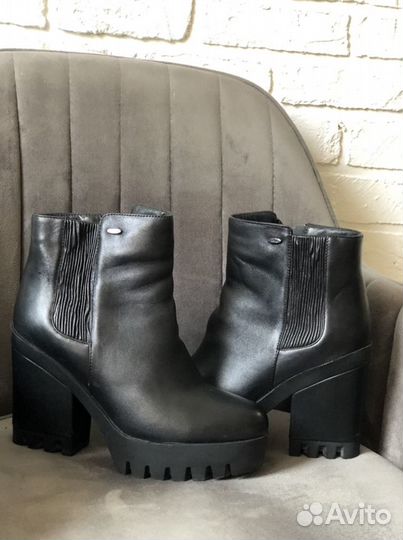 Ботинки женские