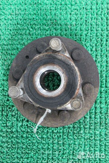 Ступица передняя правая Cadillac Escalade GMT900